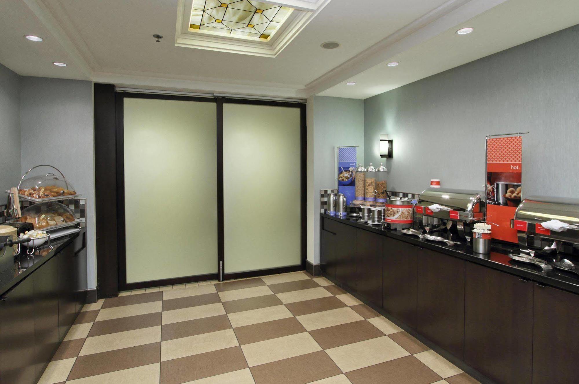 Hampton Inn Plymouth Meeting Dış mekan fotoğraf